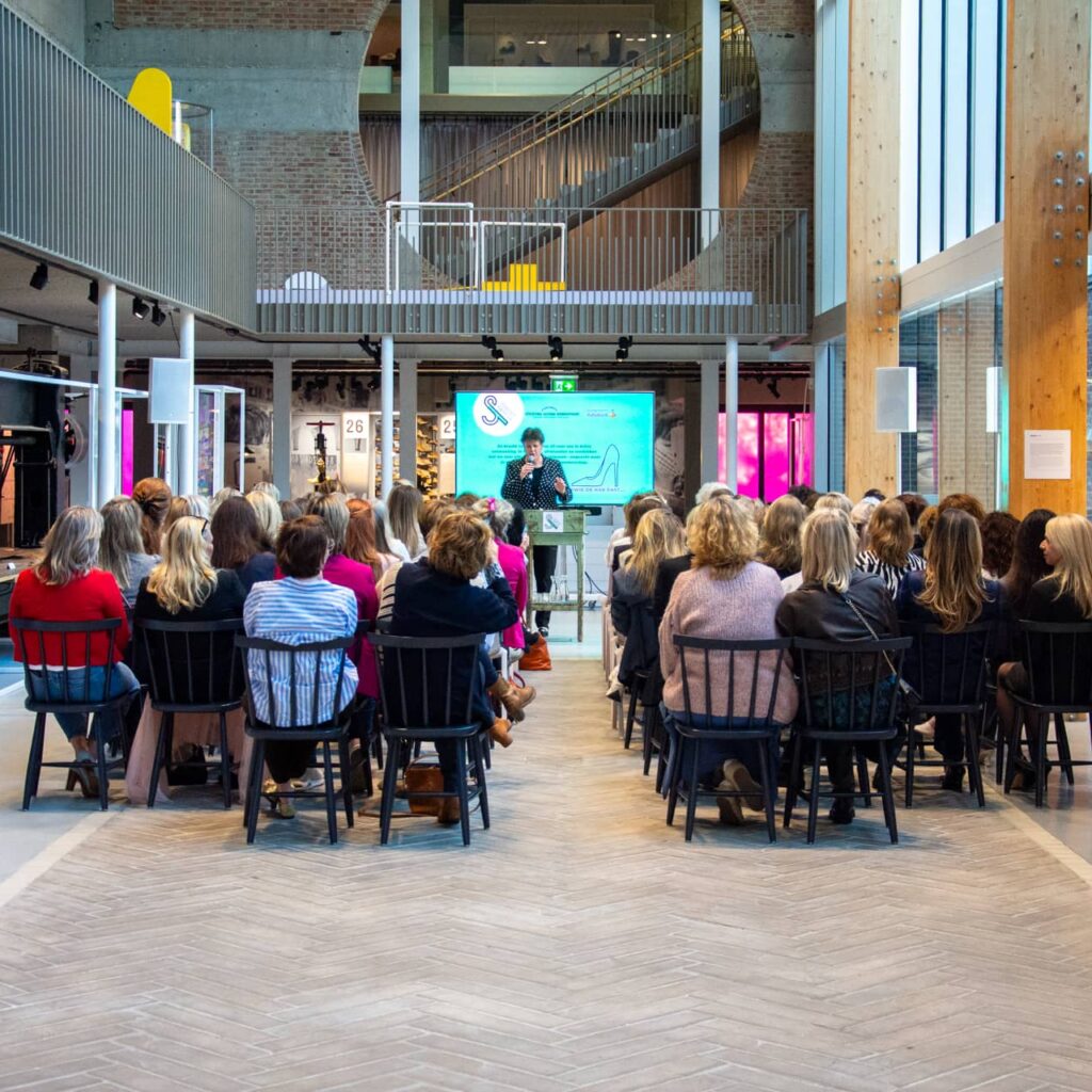 Presentatie in het atrium 3